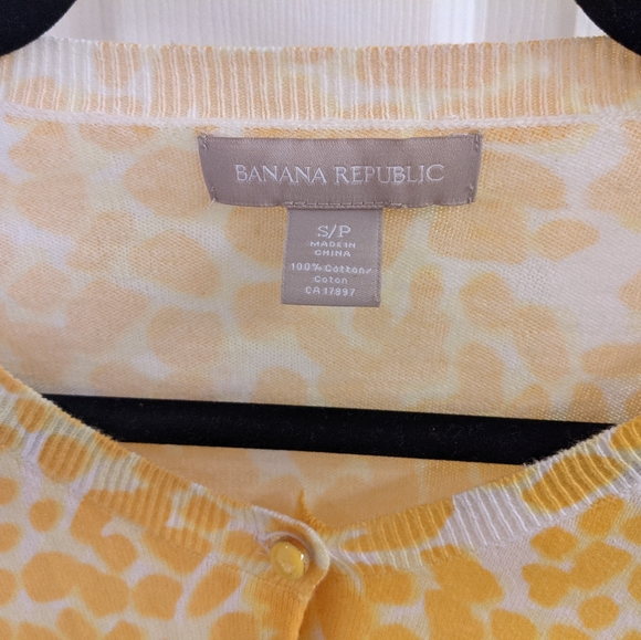 Yellow and cream Banana Republic cardigan - Picture 4 of 6